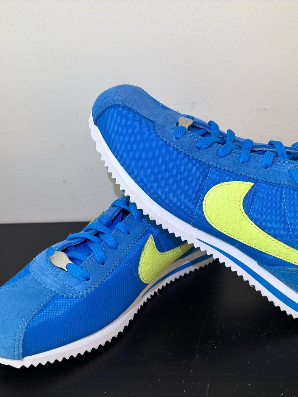 Nike Cortez Kids Blue Sneakers with Neon Swoosh Size BG 4.5